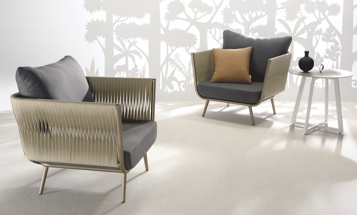 Zoe Lounge Chair Konopi